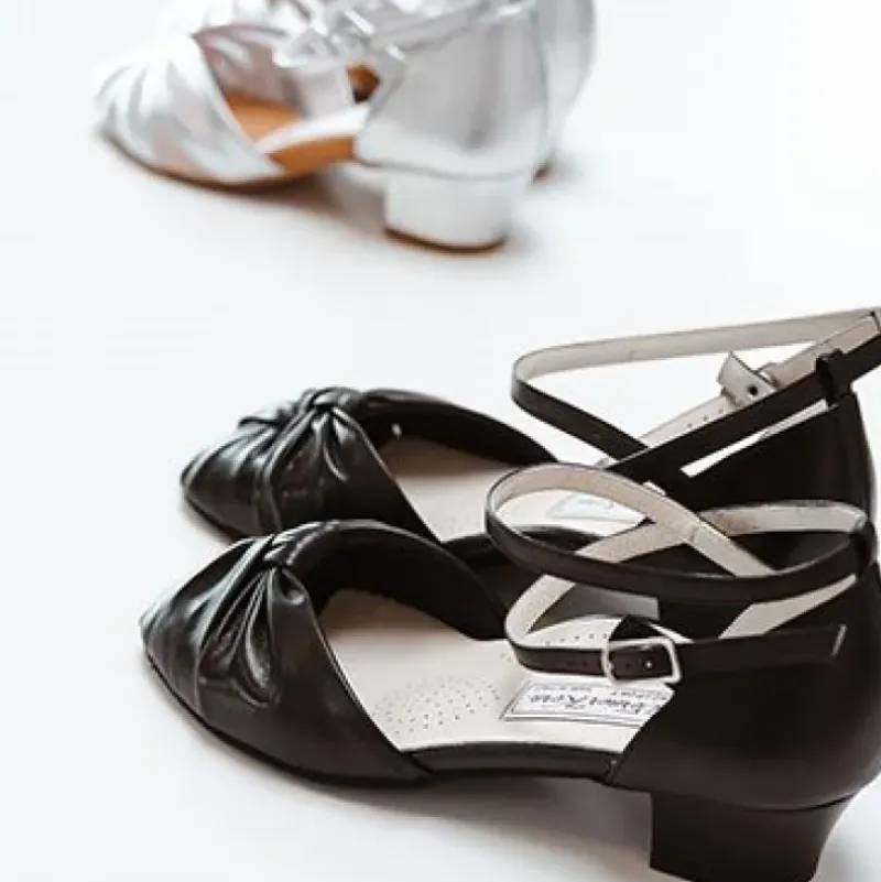 Dame Dansebutikken Brudesko|Salsasko Damer-Anna Kern sølv dansesko 3,5 cm hæl