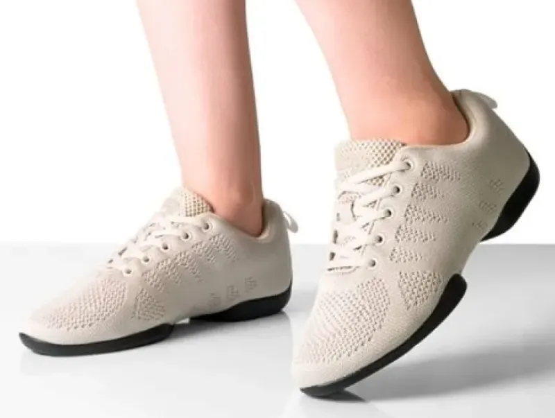 Dame Dansebutikken Salsasko Damer|Swingsko Damer-Beige dansesneaker i åndbar strik til damer - Suny