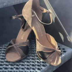 Dame Dansebutikken Brudesko|Salsasko Damer-Beige/brun ruskinds dansesko 6 cm hæl Rummos