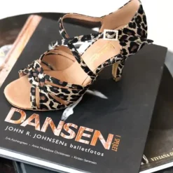 Dame Dansebutikken Salsasko Damer|Latinsko Damer-Flot salsa/latinsko leopard Mia International