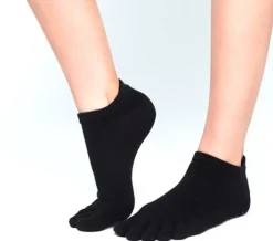Dansebutikken Andet Til Yoga-Moonchild sorte toe socks til yoga