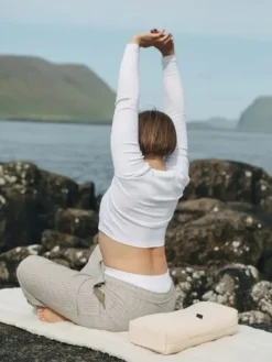 Dansebutikken Andet Til Yoga-Simple Days YOGA meditationspude i ivory