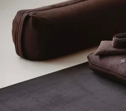 Dansebutikken Andet Til Yoga-Simple Days yogapølle i brun
