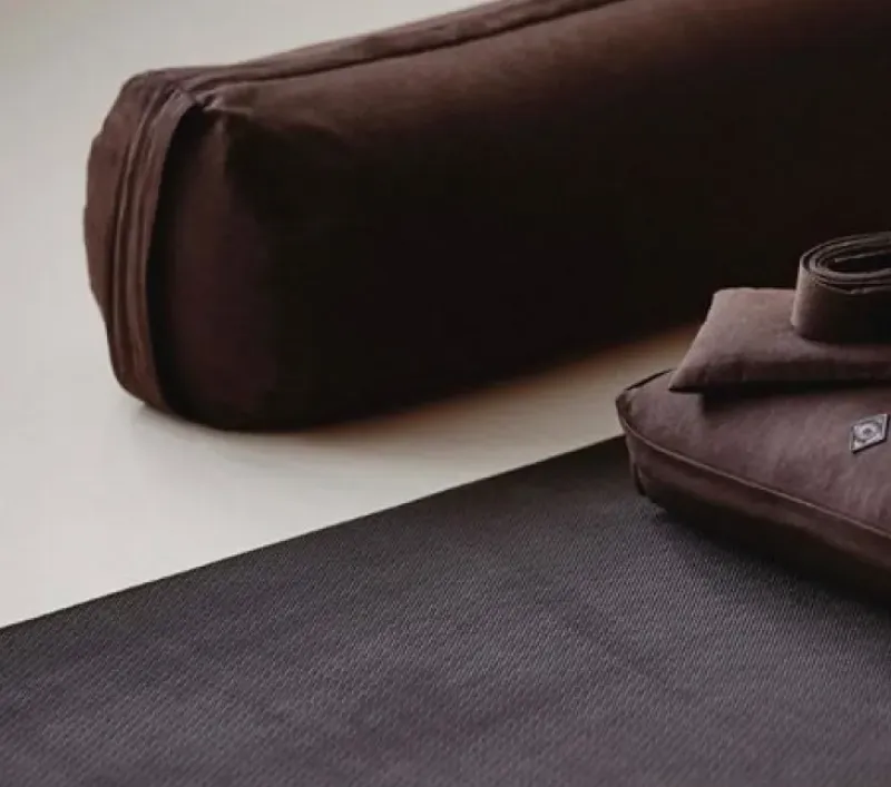 Dansebutikken Andet Til Yoga-Simple Days yogapølle i brun