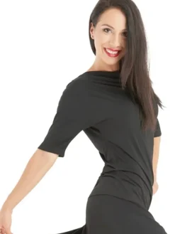 Dame Dansebutikken Danseoverdele Damer-Sort bluse med bådhals og halv lange ærmer